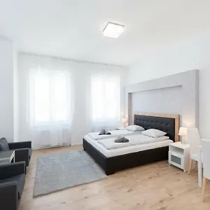  Apartamento Astoria Flats 1